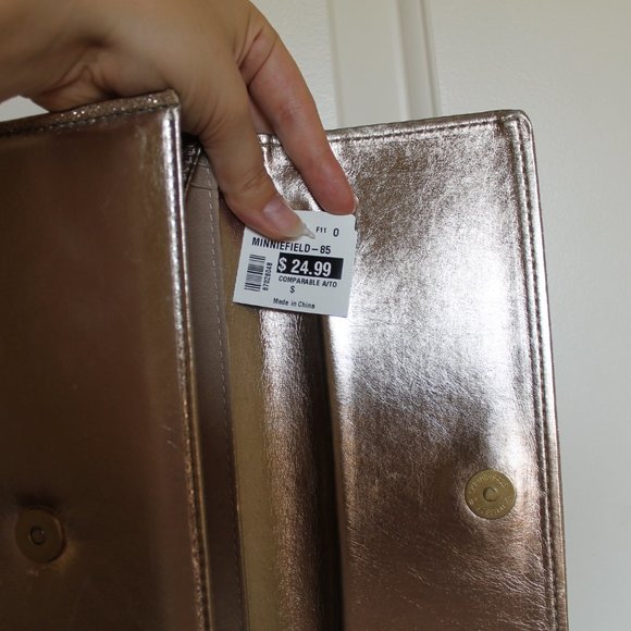 NWT - Gold Sparkly Clutch (LAST CHANCE!!) - Picture 5 of 6